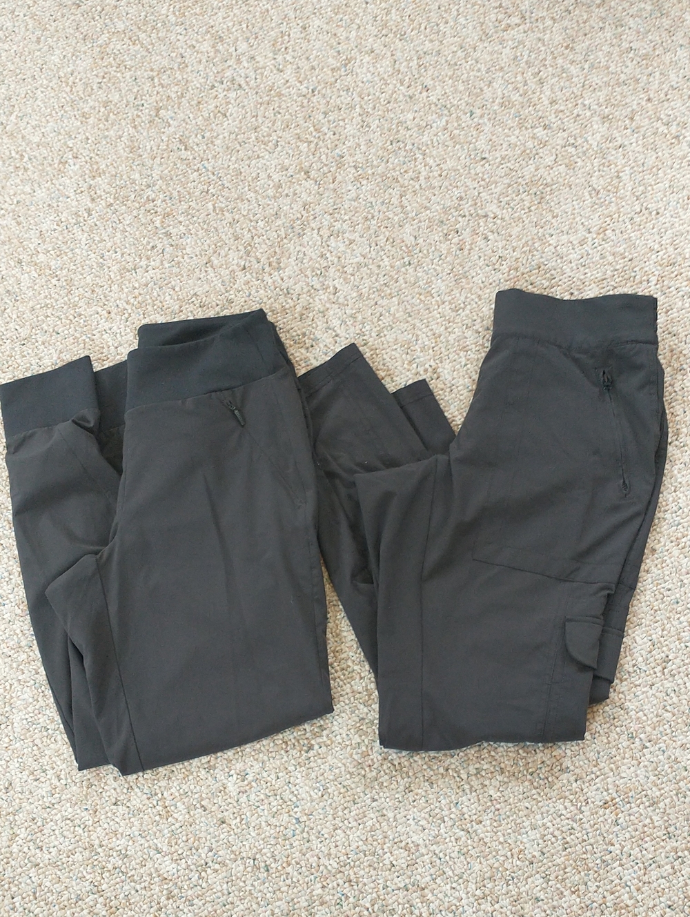 2 Pr. Athleta Dark Green Pants Jogger Cargo Size 2
